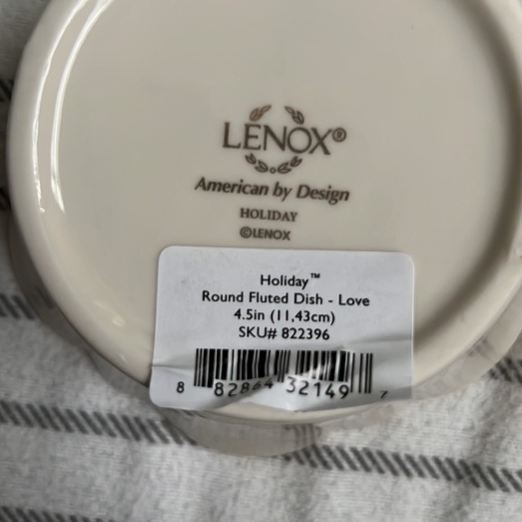 Lenox fluted dish - Picture 2 of 5